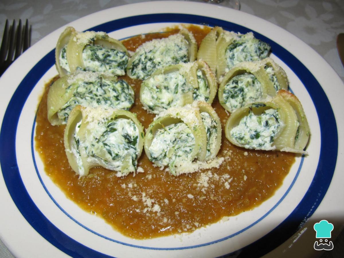 Receta de Caracolas rellenas de espinacas y queso