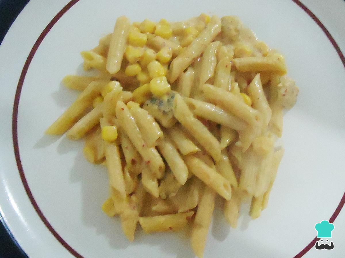 Receta de Pasta con pollo en salsa de chipotle