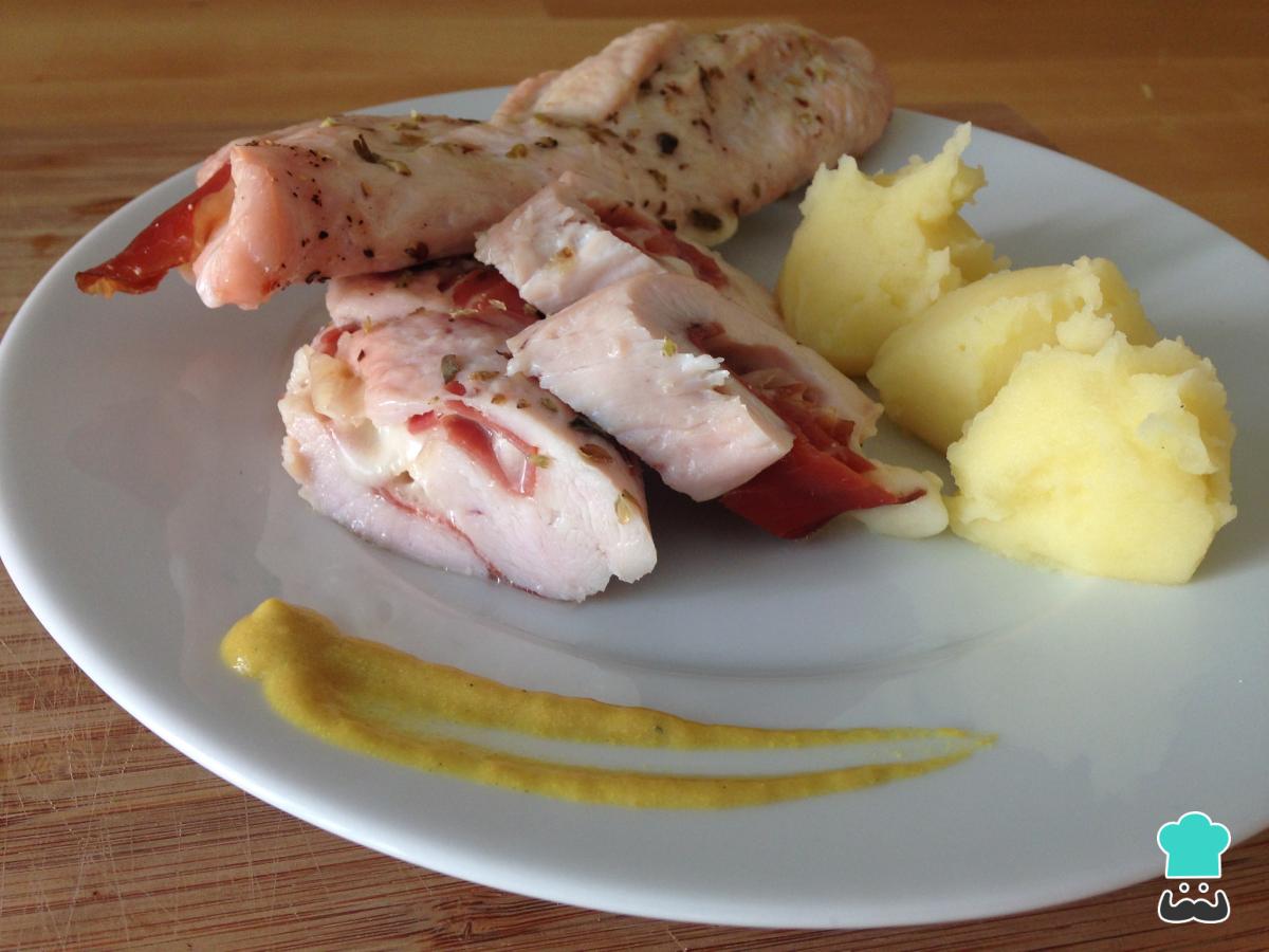 Receta de Pechuga de pavo rellena con jamón y queso
