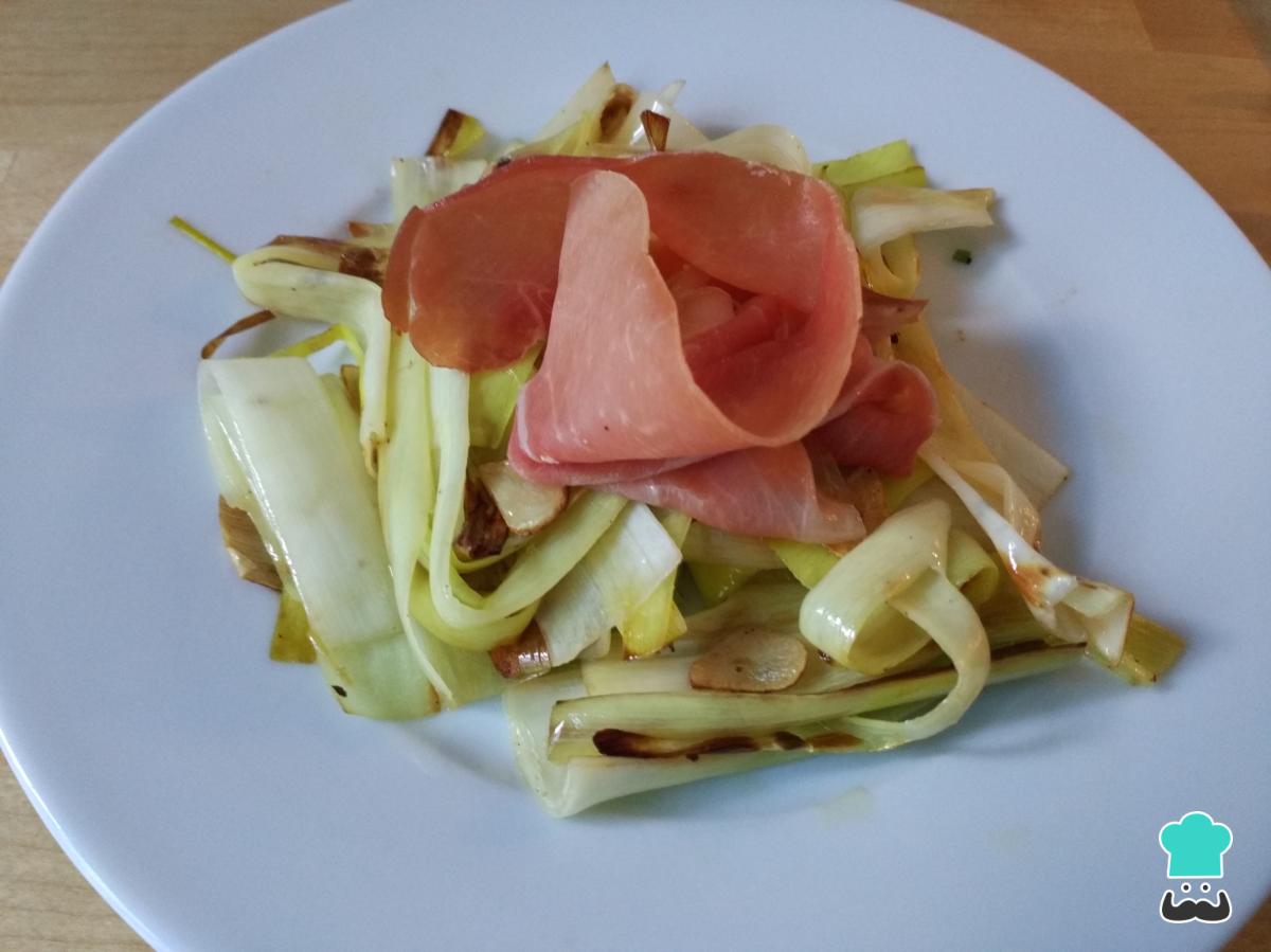 Receta de Puerros a la plancha con jamón