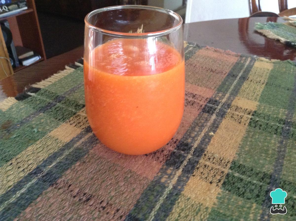 Zumo de papaya y cítricos