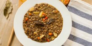 El secreto de Anabell Acevedo, cocinera, para que las lentejas queden tan sabrosas como a la abuela: "Sofríe las verduras para un sabor más intenso"