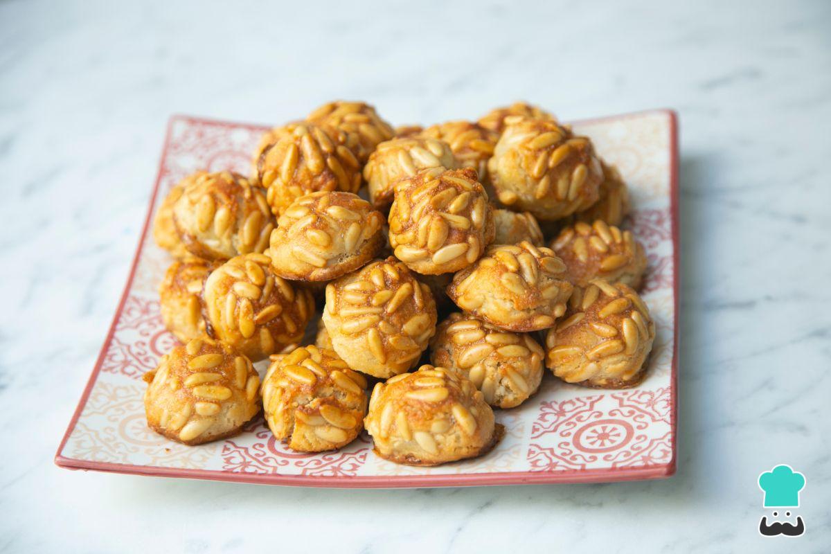 Receta de Panellets de piñones paso a paso
