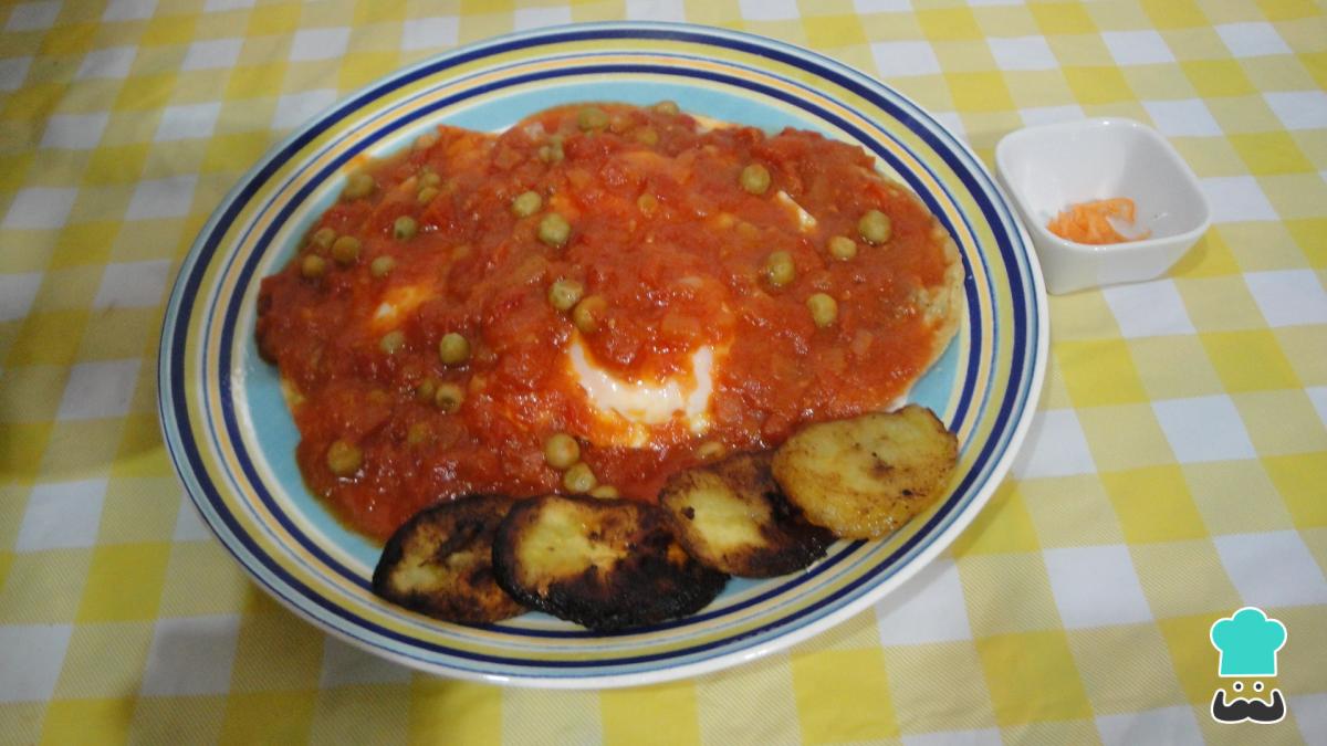 Receta de Huevos motuleños con plátano