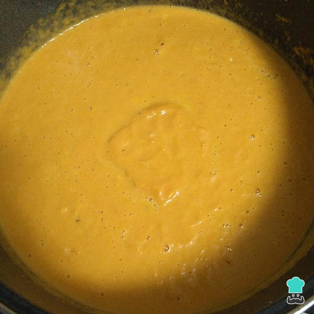 Crema de zanahoria con caldo de pollo Fácil