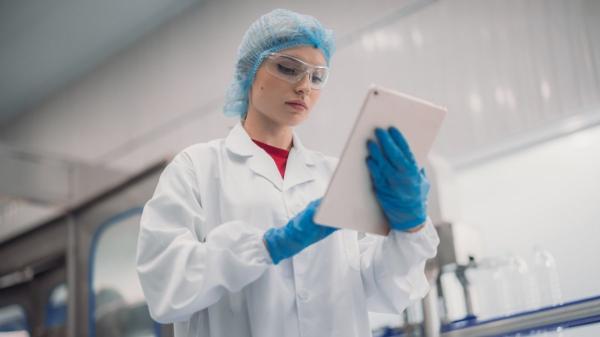 La Unión Europea lanza una IA que detecta alimentos contaminados antes de llegar a tu mesa - Así funciona TraceMap: la IA que rastrea alimentos sospechosos en minutos