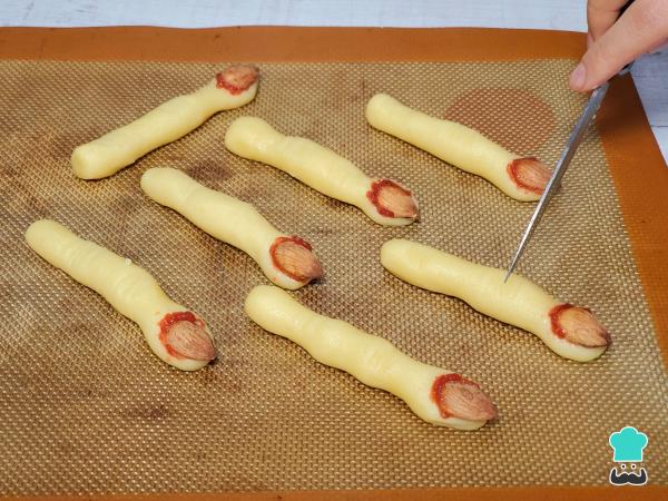 Receta de Dedos de bruja - Paso 9