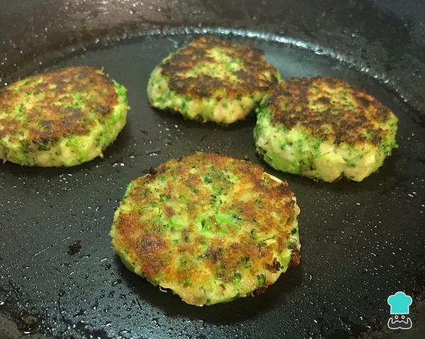 Receta de Hamburguesas de brócoli y queso - Paso 4