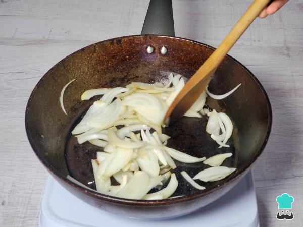 Receta de Solomillo en salsa de cebolla - Paso 3