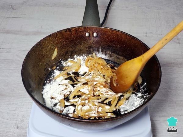 Receta de Solomillo en salsa de cebolla - Paso 5