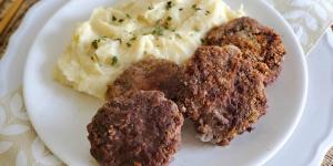 Receta de Filetes rusos de la abuela: el secreto para que siempre queden dorados y extra jugosos