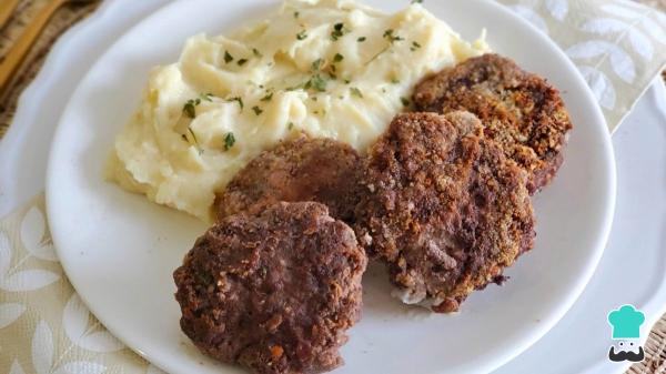 Receta de Filetes rusos de la abuela: el secreto para que siempre queden dorados y extra jugosos