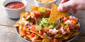 Aperitivos para ver el Mundial en casa: 10 ideas fáciles, rápidas y resultonas que se preparan en minutos