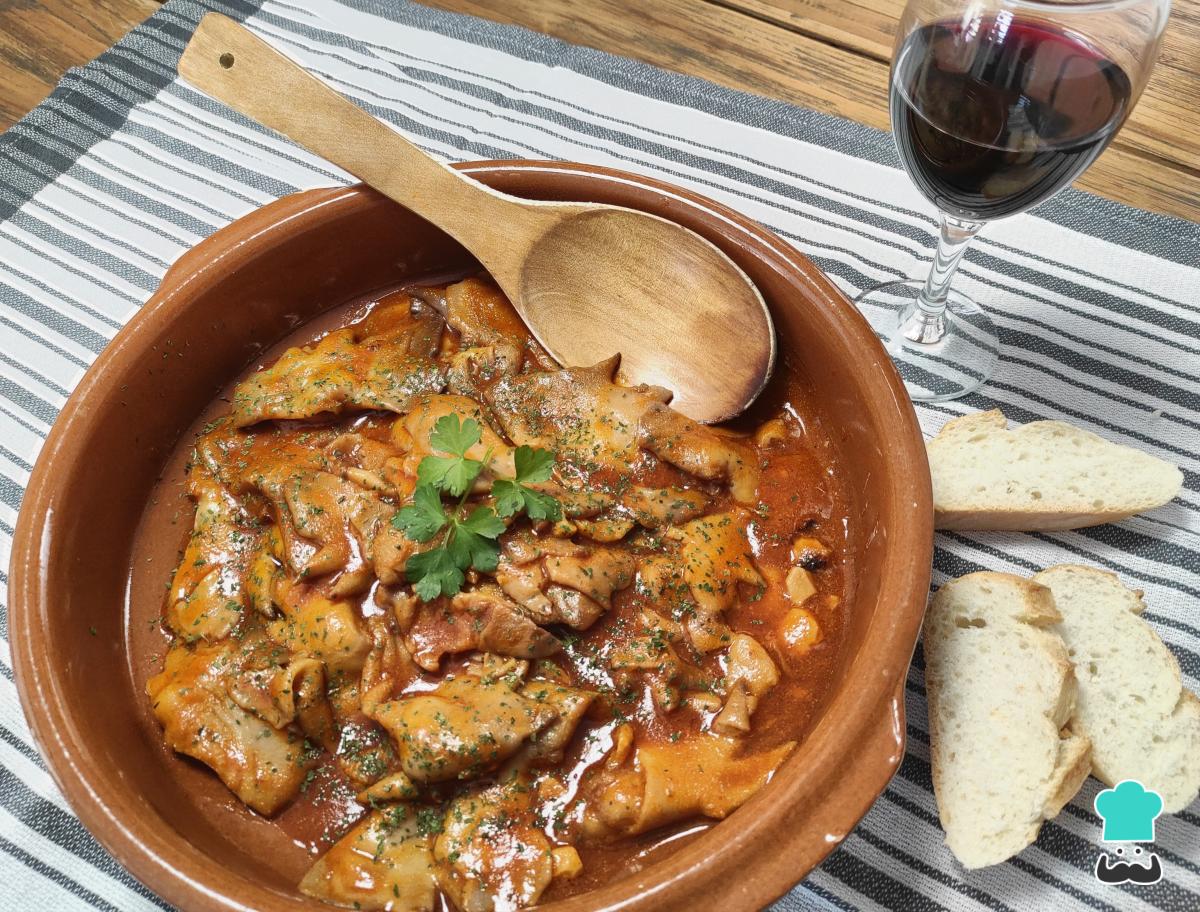 Receta de Crestas de gallo guisadas