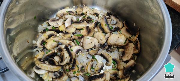 Receta de Sopa de hongos - Paso 3