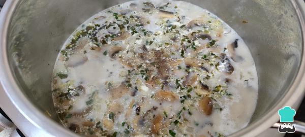 Receta de Sopa de hongos - Paso 5