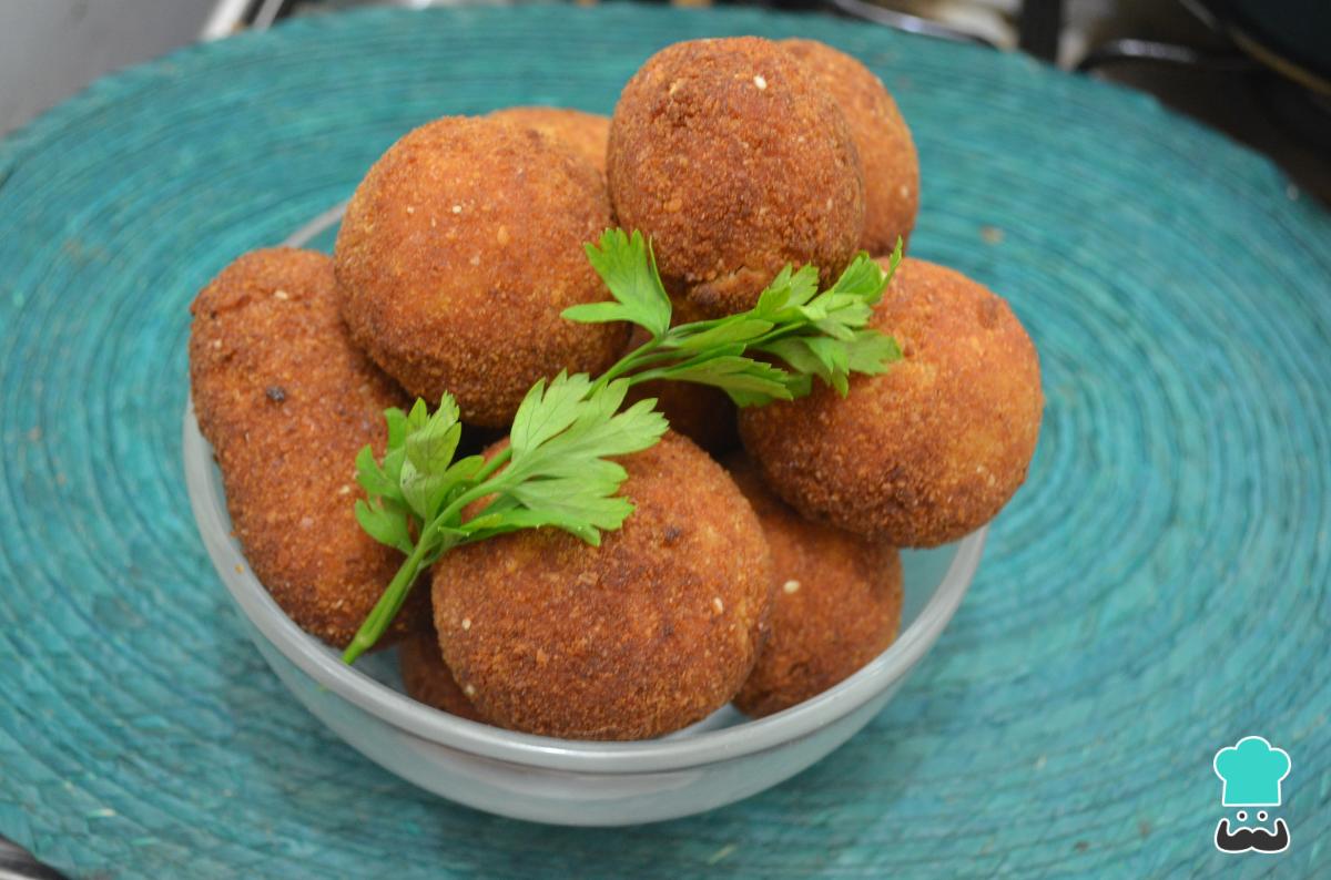 Receta de Bolitas de patata y queso