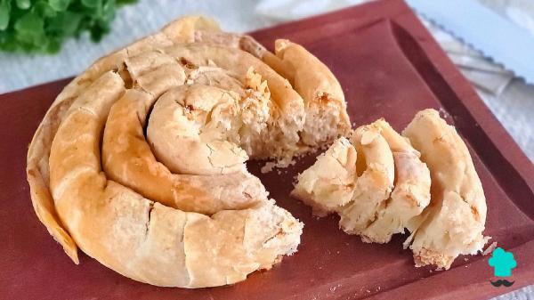 Receta de Banitsa búlgara: el pastel salado de masa filo con un cremoso relleno de queso