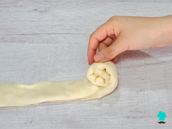 Receta de Banitsa búlgara: el pastel salado de masa filo con un cremoso relleno de queso - Paso 6