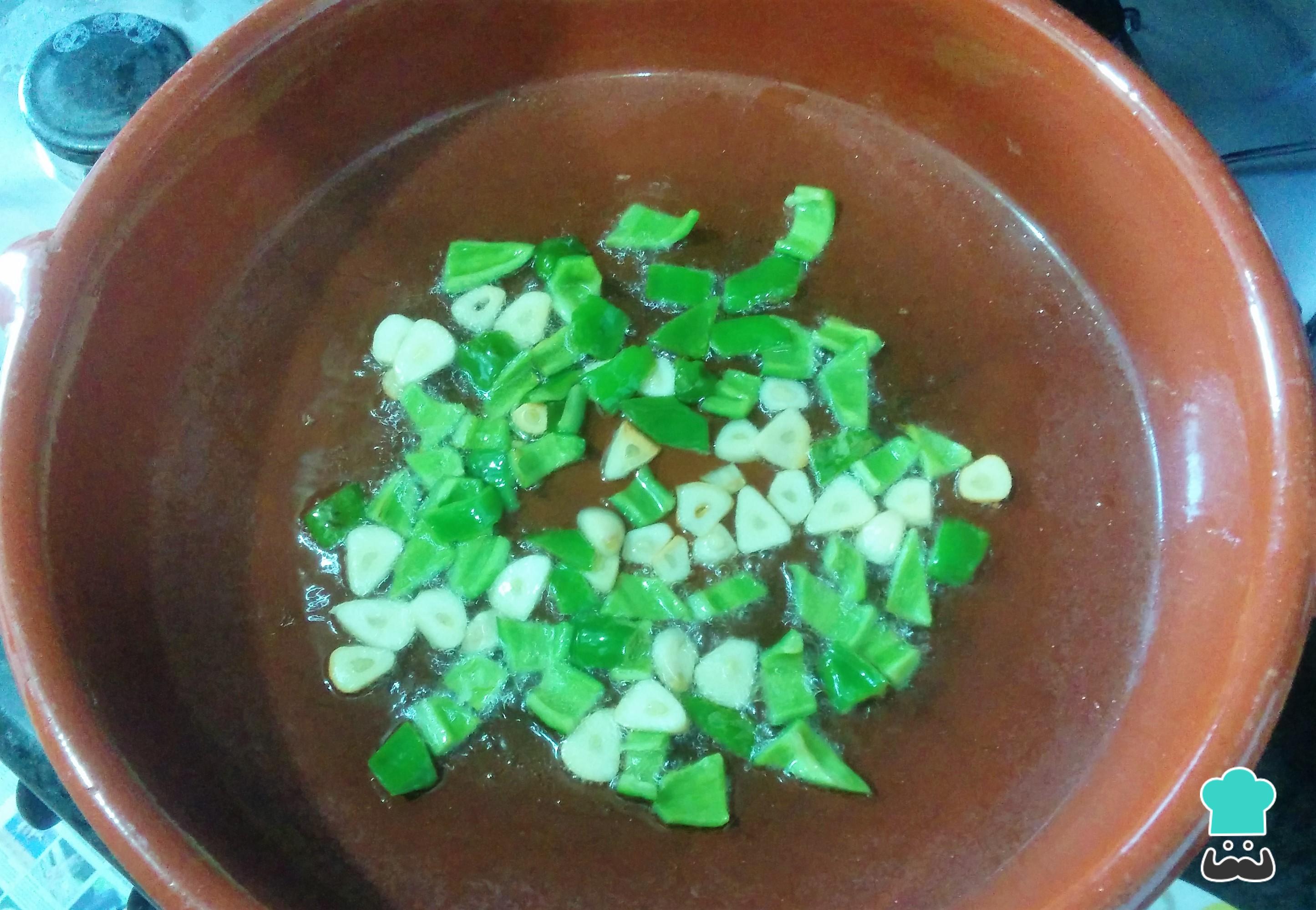 Paella de marisco con sepia