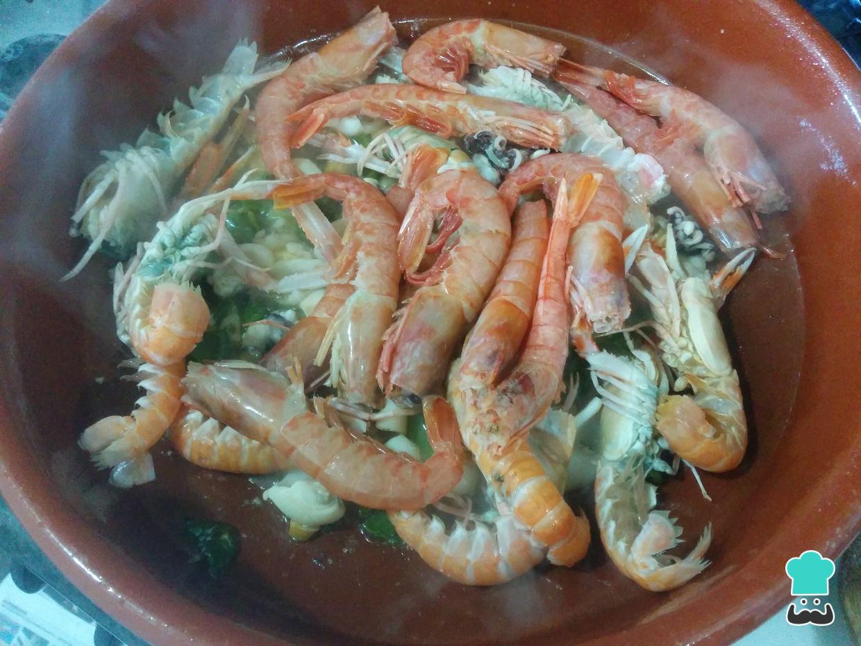 Paella de marisco con sepia