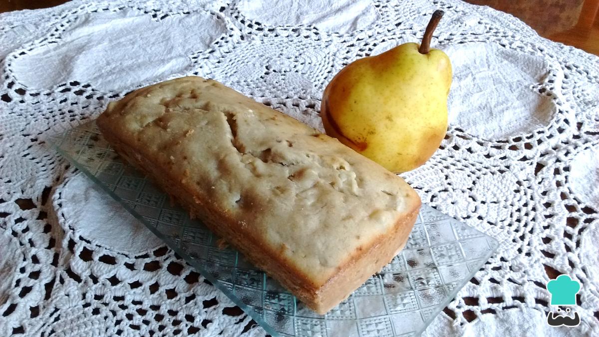 Receta de Bizcocho de pera y canela