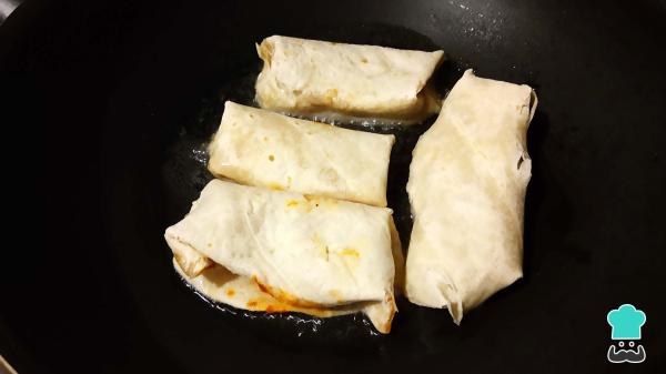 Receta de Chimichangas de camarón - Paso 7