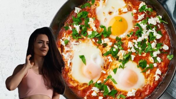 Cristina Fernández, cocinera: “Los huevos más ricos no son los fritos, se hacen con 1 bote de garbanzos, 300 g de tomate, ajo y cebolla”