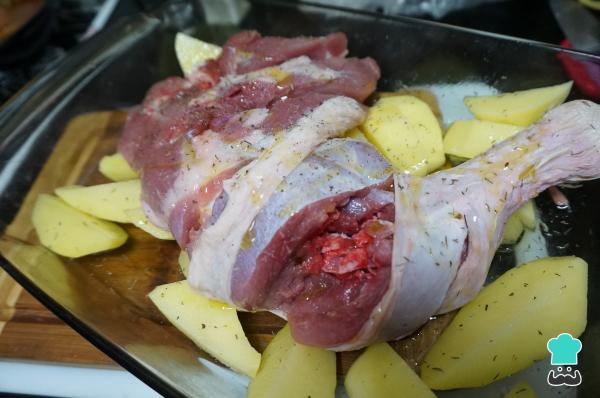 Receta de Pavo al horno con patatas - Paso 1