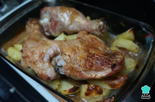 Receta de Pavo al horno con patatas - Paso 3