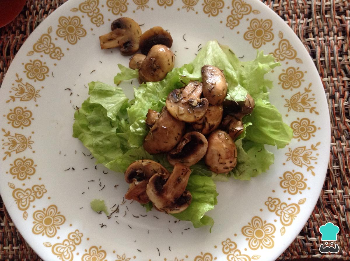 Receta de Champiñones al vino tinto