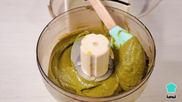 Receta de Tarta de pistacho y chocolate blanco que se prepara en minutos y siempre triunfa - Paso 3