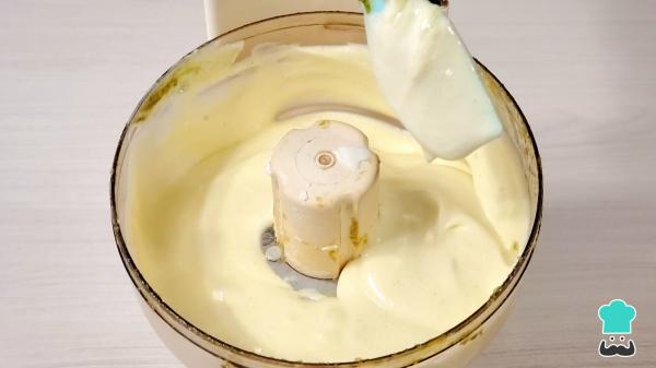 Receta de Tarta de pistacho y chocolate blanco que se prepara en minutos y siempre triunfa - Paso 4