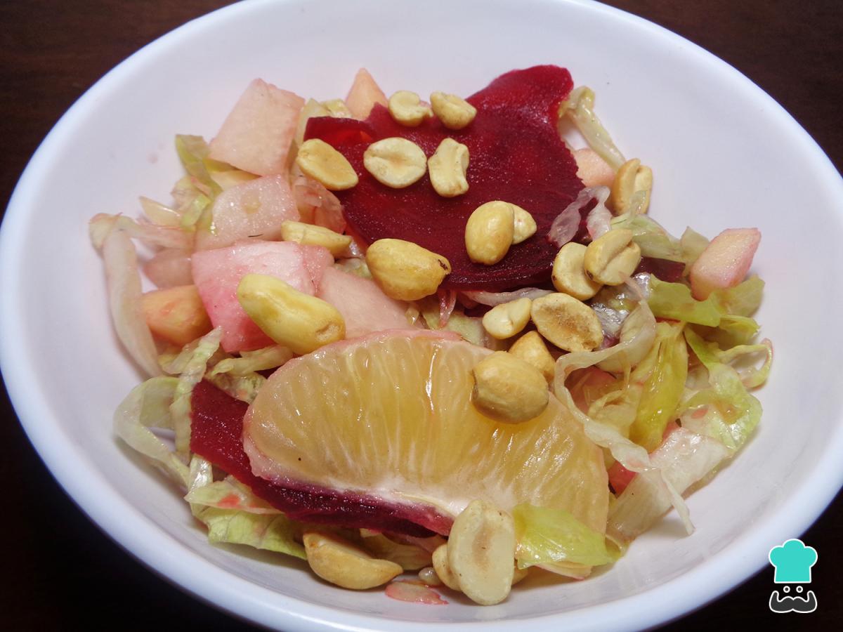 Receta de Ensalada de lechuga, zanahoria y betabel