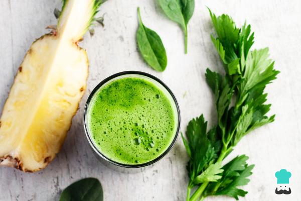 Batidos antiinflamatorios - Batido de piña, apio y jengibre