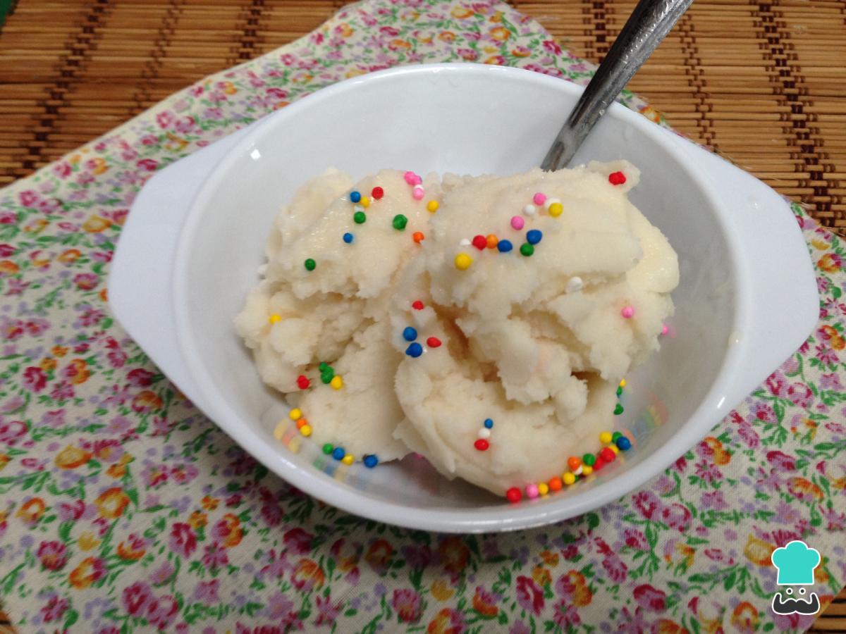 Receta de Helado de yogur natural