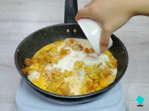 Receta de Pollo tikka masala: jugoso, especiado y con una salsa cremosa irresistible - Paso 6