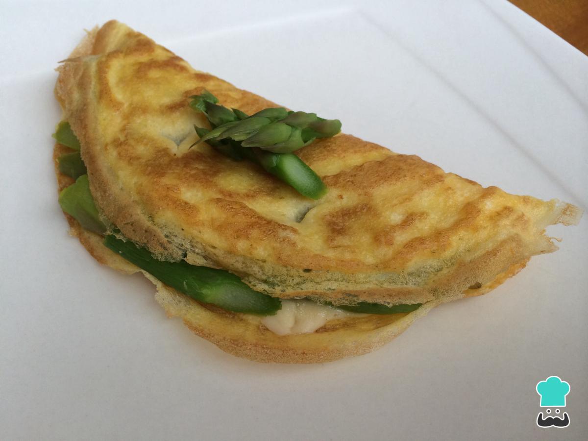 Receta de Omelette relleno de espárragos
