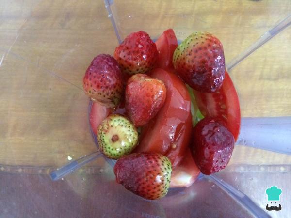 Receta de Gazpacho de fresa - Paso 3