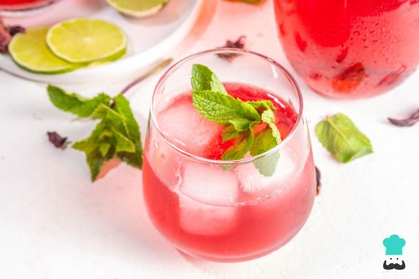 Bebidas tradicionales mexicanas - Agua de jamaica