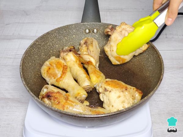 Receta de Estofado de pollo peruano - Paso 2