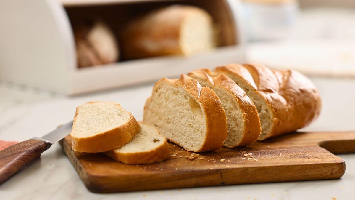 Los panaderos coinciden: “El pan congelado queda mucho mejor si lo descongelas en el horno cubierto con un paño húmedo”