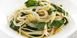 Salsa alio e olio de bróccolis