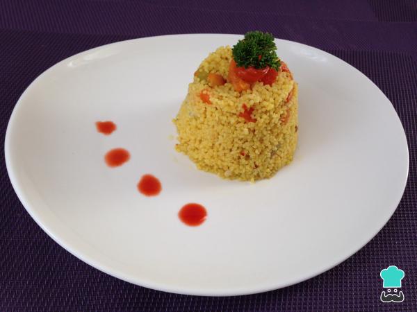 Receta de Cuscús al azafrán con berenjena y pimiento