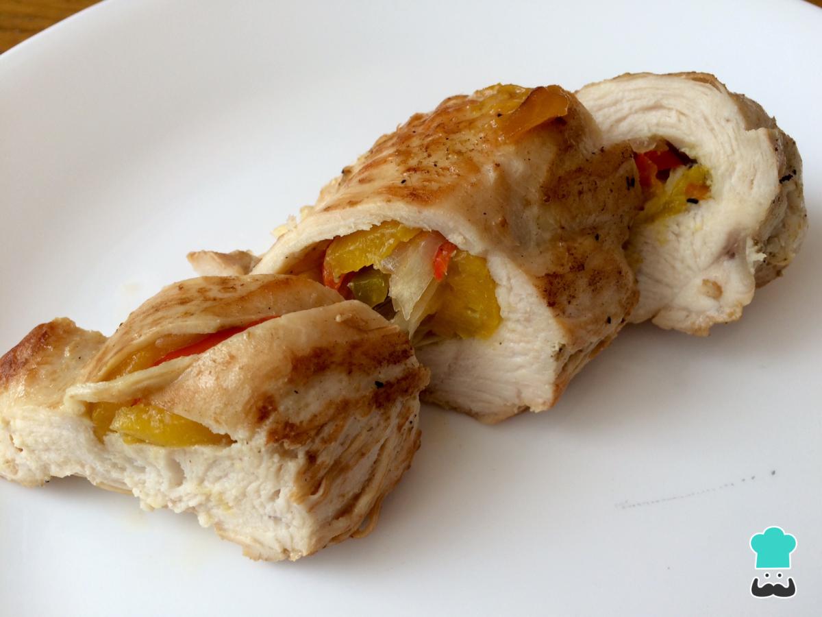 Receta de Pechuga de pollo rellena de mango y pimientos