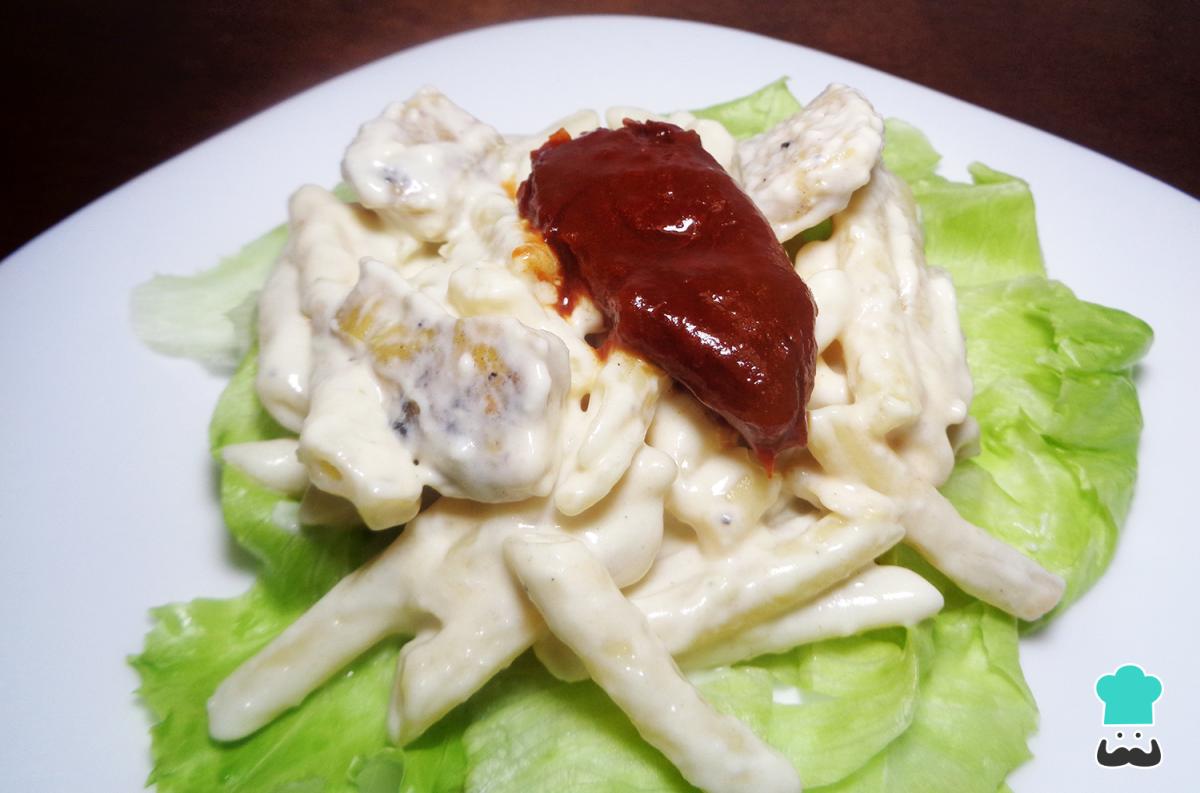 Receta de Pasta a los tres quesos con pollo