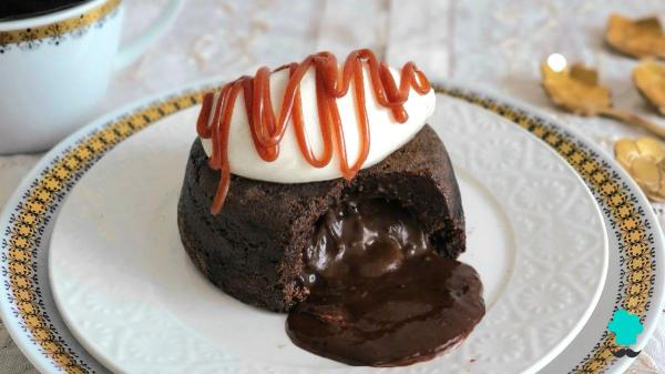 Receta de Coulant de chocolate con helado de vainilla: el postre irresistible que parece de restaurante y es muy fácil
