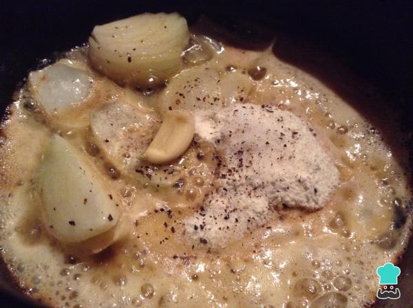 Receta de Pechugas de pollo al vino blanco - Paso 3