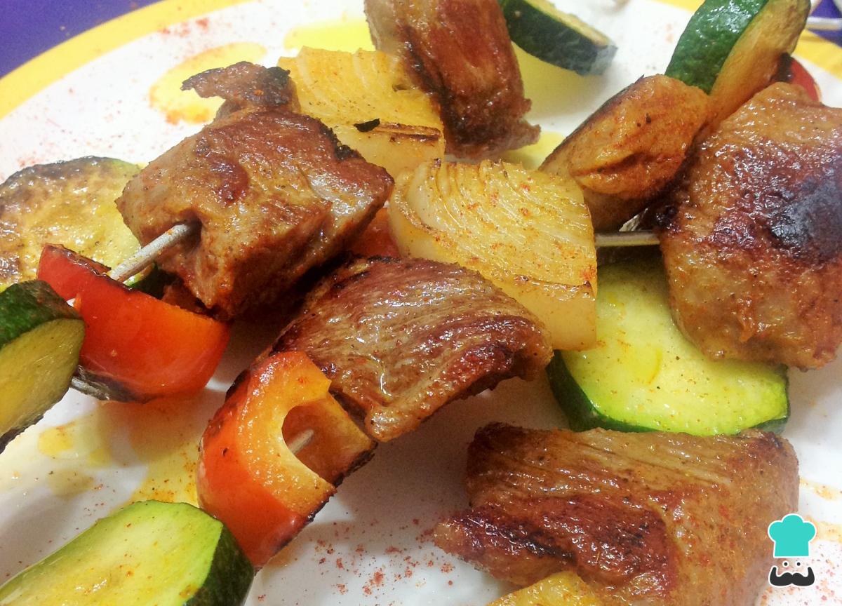 Receta de Brochetas de carne y verduras