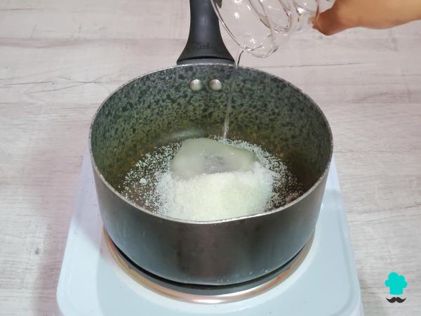 Receta de Huesos de santo: cómo preparar el dulce tradicional de mazapán relleno de crema de yema - Paso 8